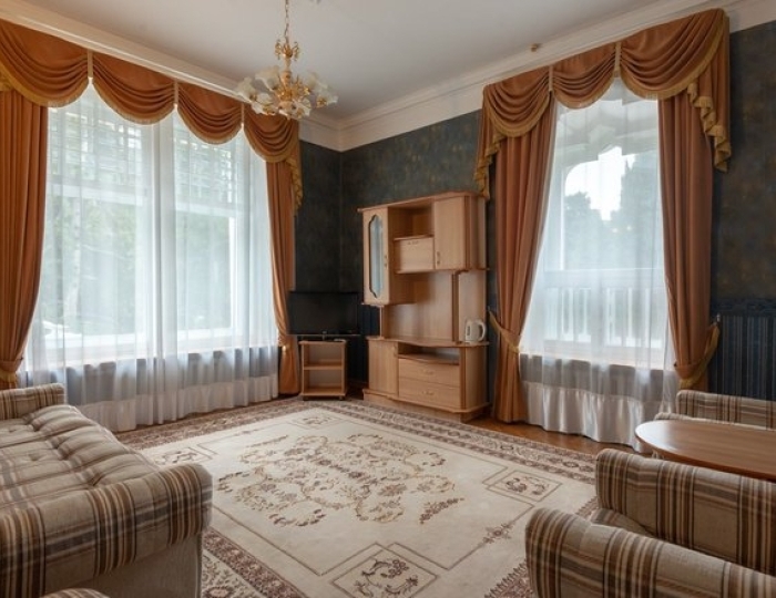 Люкс 2-местный 2-комнатный корпус 1 - Санаторный комплекс «Дюльбер» Кореиз