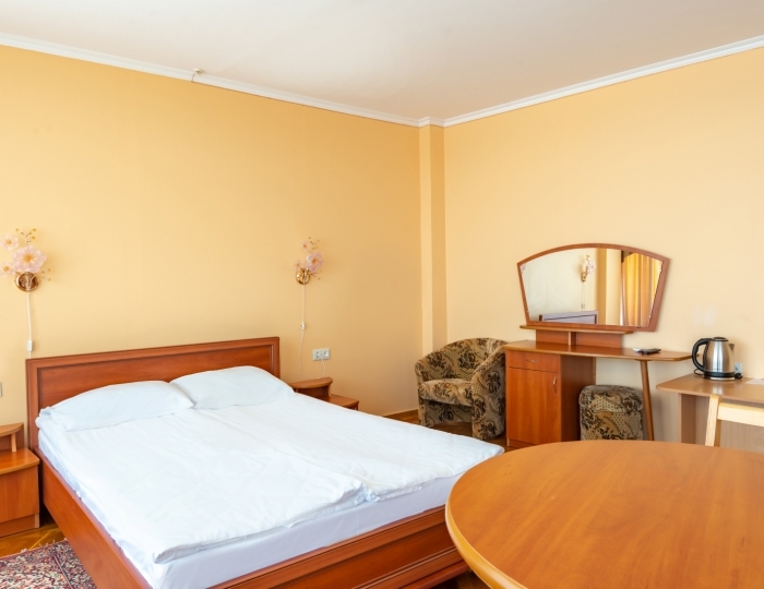 Полулюкс 2-местный 1-комнатный корпус 3 - Санаторный комплекс «Дюльбер» Кореиз