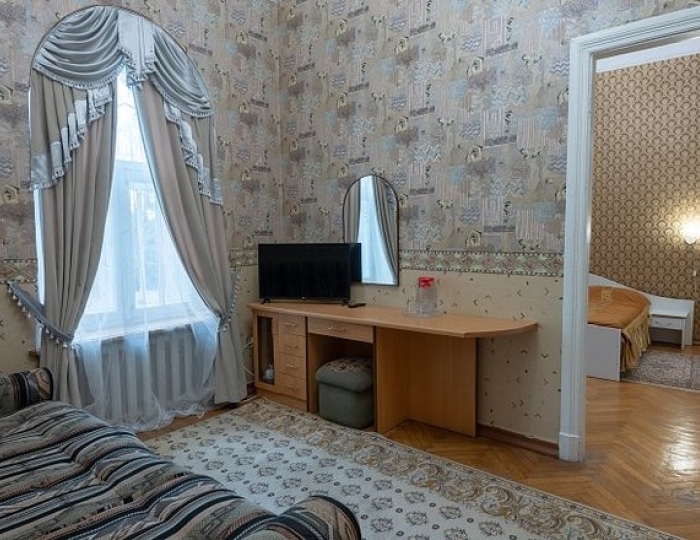 Полулюкс 2-местный 2-комнатный без балкона корпус 1 - Санаторный комплекс «Дюльбер» Кореиз