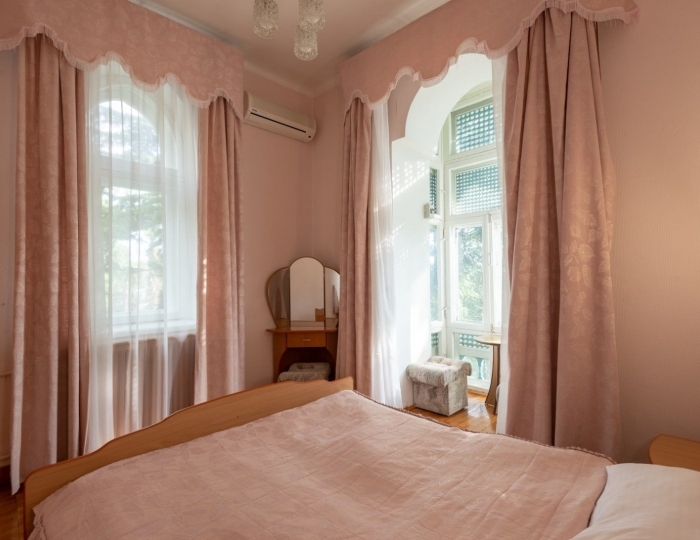 Полулюкс 2-местный 2-комнатный корпус 2 - Санаторный комплекс «Дюльбер» Кореиз